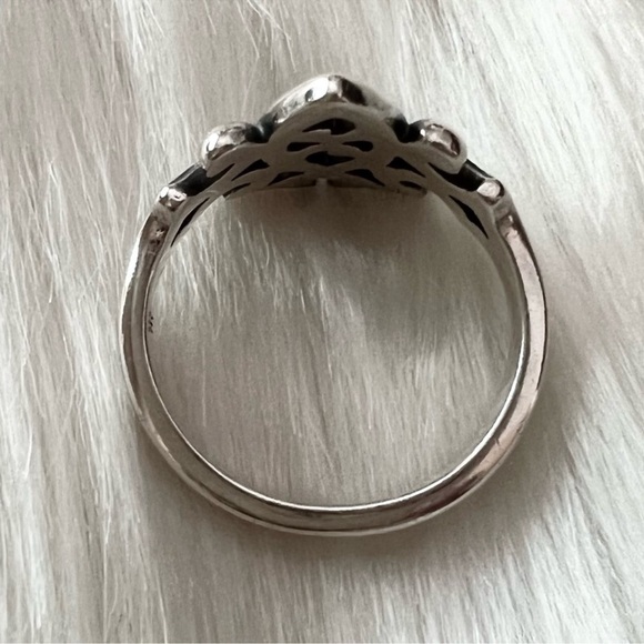 Retired James Avery Ichthus scrolled scroll
6.25-6.5 - Picture 7 of 8